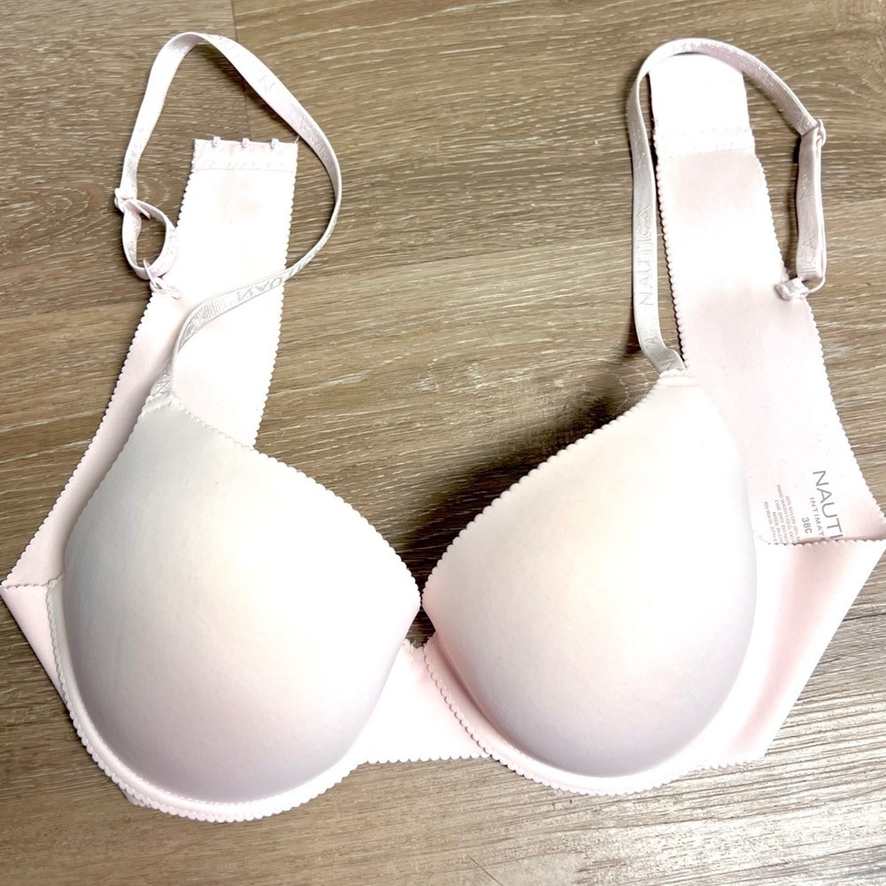 ⭐️⚓️Nautica,38C,Soft Pink,Intimates Bra, Excellent Condition, Form Flattering